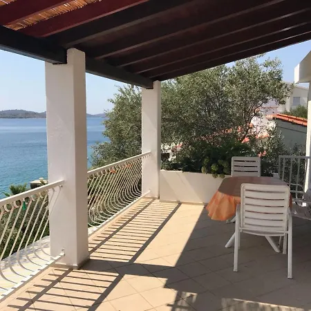 Apartman By The Sea - 15567 Kaprije